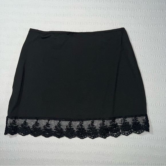Womens Y2K Mini Skirt Size M Black Coquette Grunge Whimsigoth Lacy - Picture 2 of 6